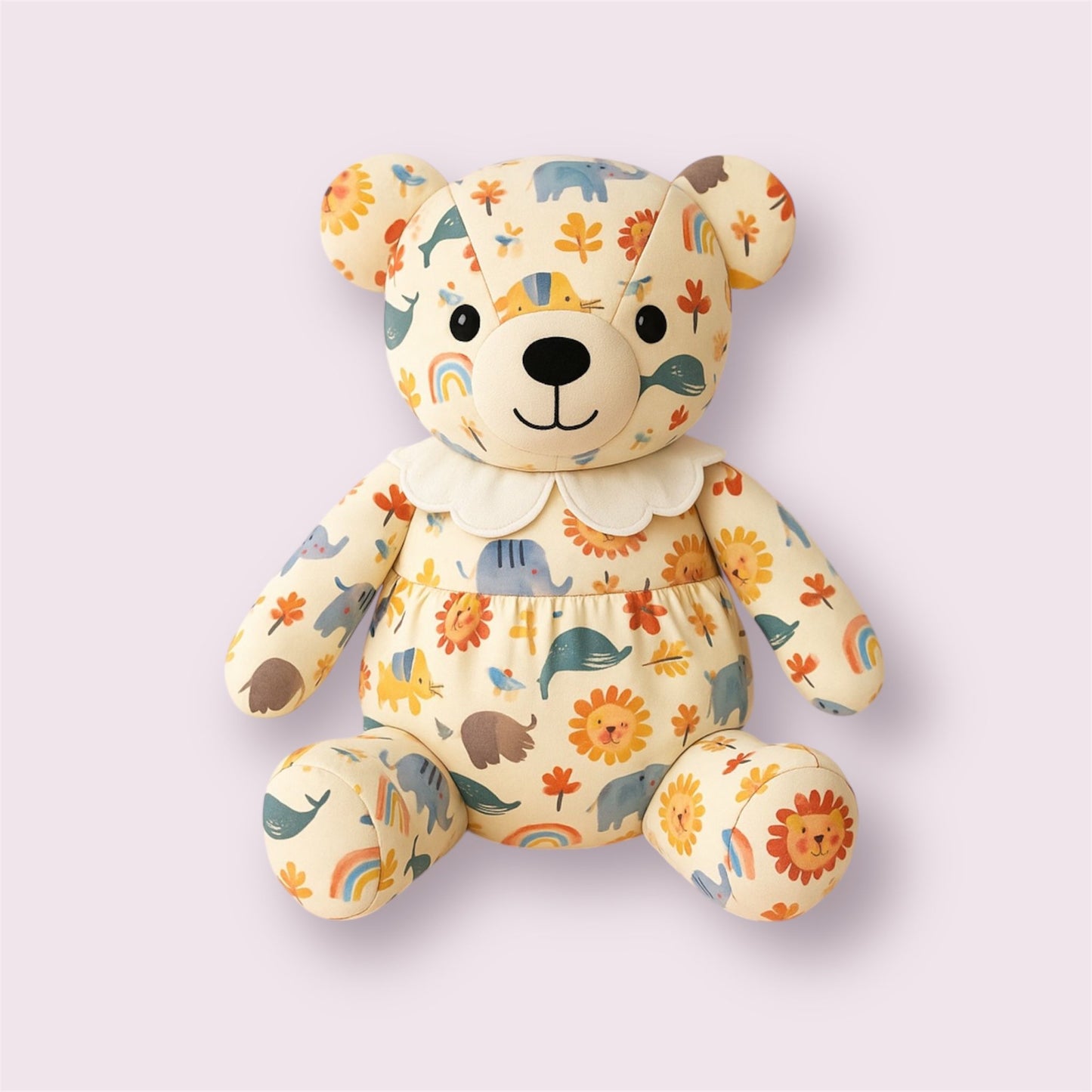 Oso de los recuerdos artesanal, peluche personalizado confeccionado con prendas infantiles recicladas, perfecto regalo conmemorativo para familiares y amigos, recuerdo emotivo hecho a mano.