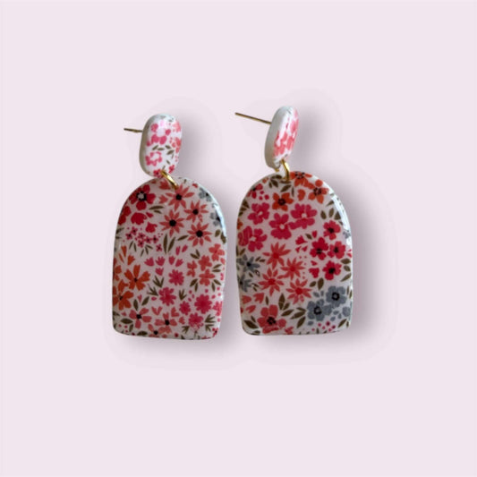 pendientes con diseño floral hechos a mano en arcilla polimérica, estilo primaveral